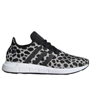 Adidas Women's Swift Run - Size 6 - BD7962